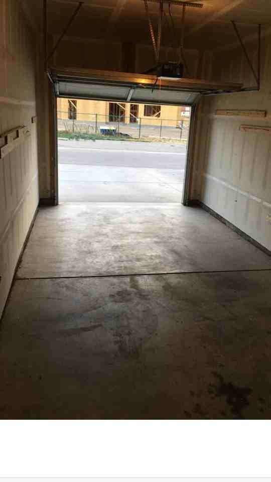 2608 Kansas Dr - Photo 3 of 18