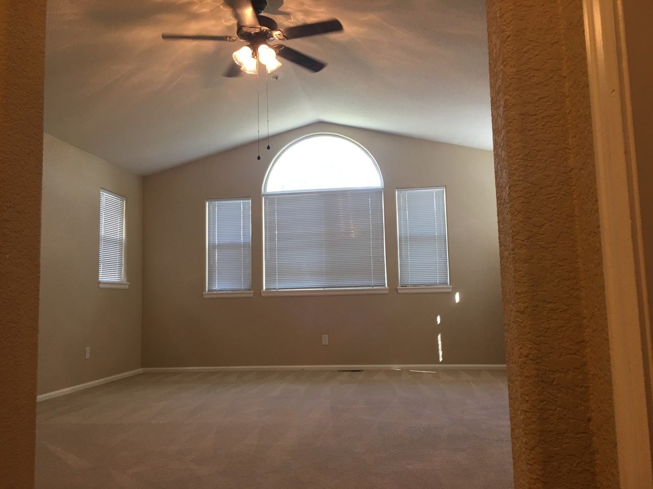 2608 Kansas Dr - Photo 7 of 18