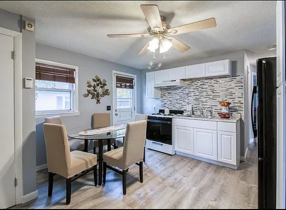 19 Victoria St - Photo 2 of 9