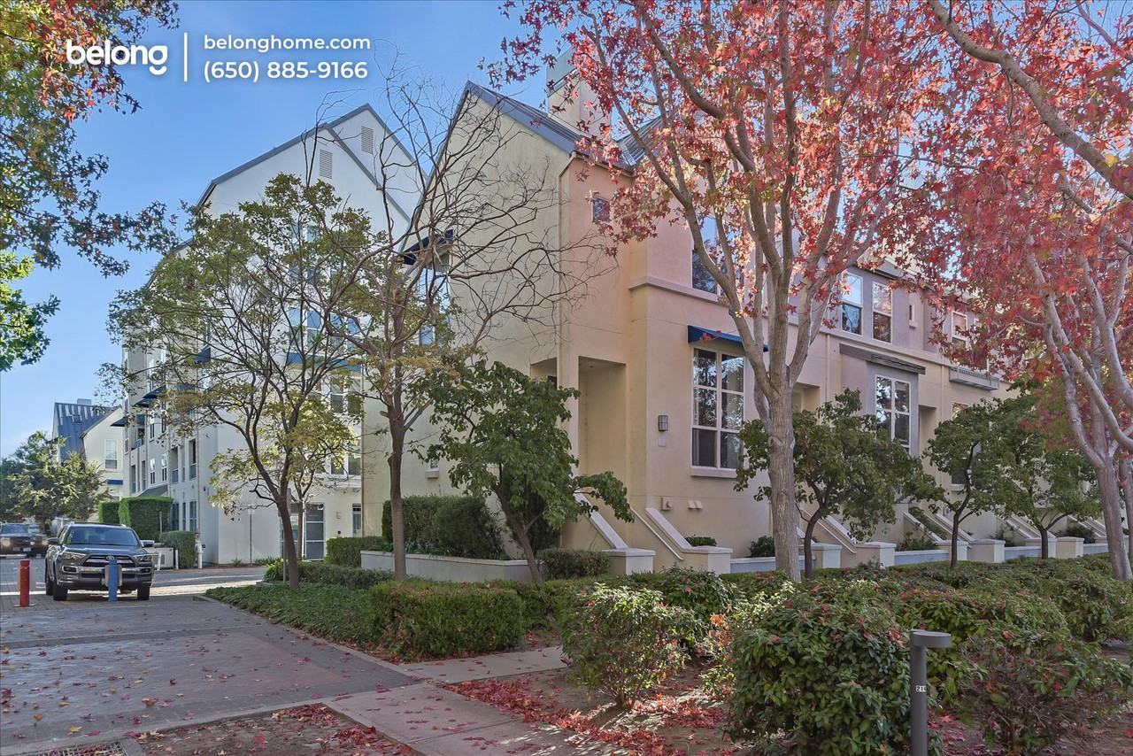 222 Village Lane - Photo 2 of 39