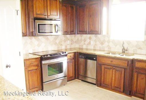 508 Falling Water Cir - Photo 3 of 12