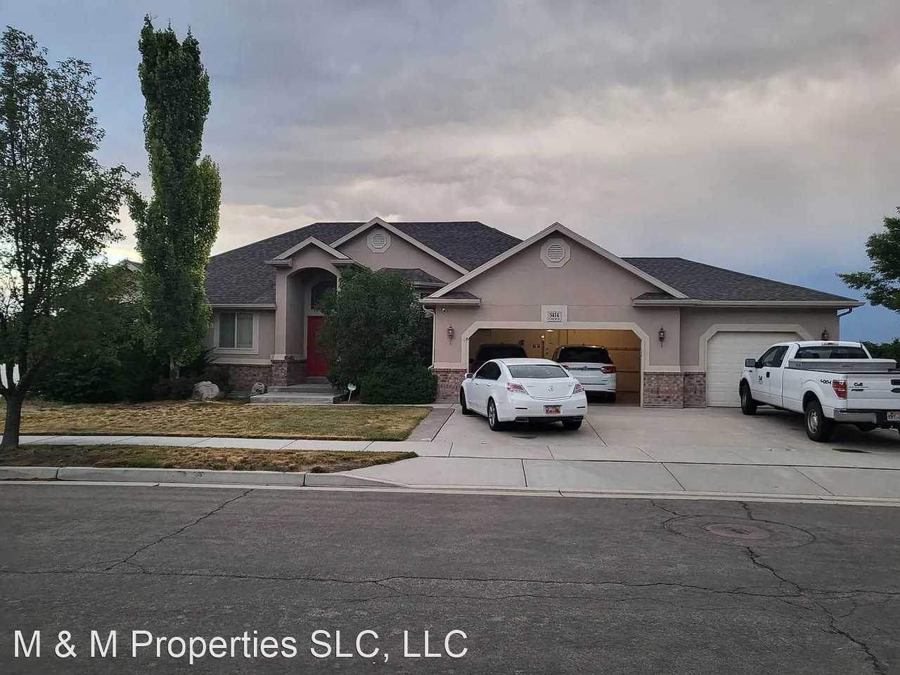 5414 W Sierra Rose Dr #B - Photo 2 of 44