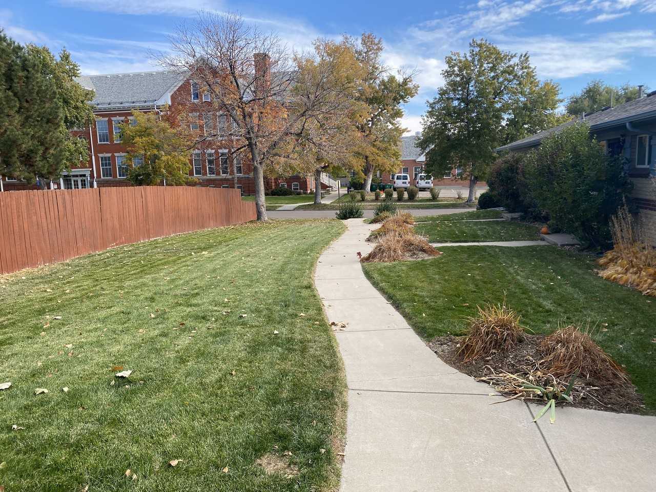 4209 Shoshone St - Photo 3 of 16