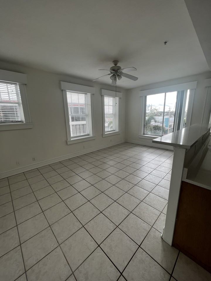 2310 1st St #304 - Photo 7 of 14