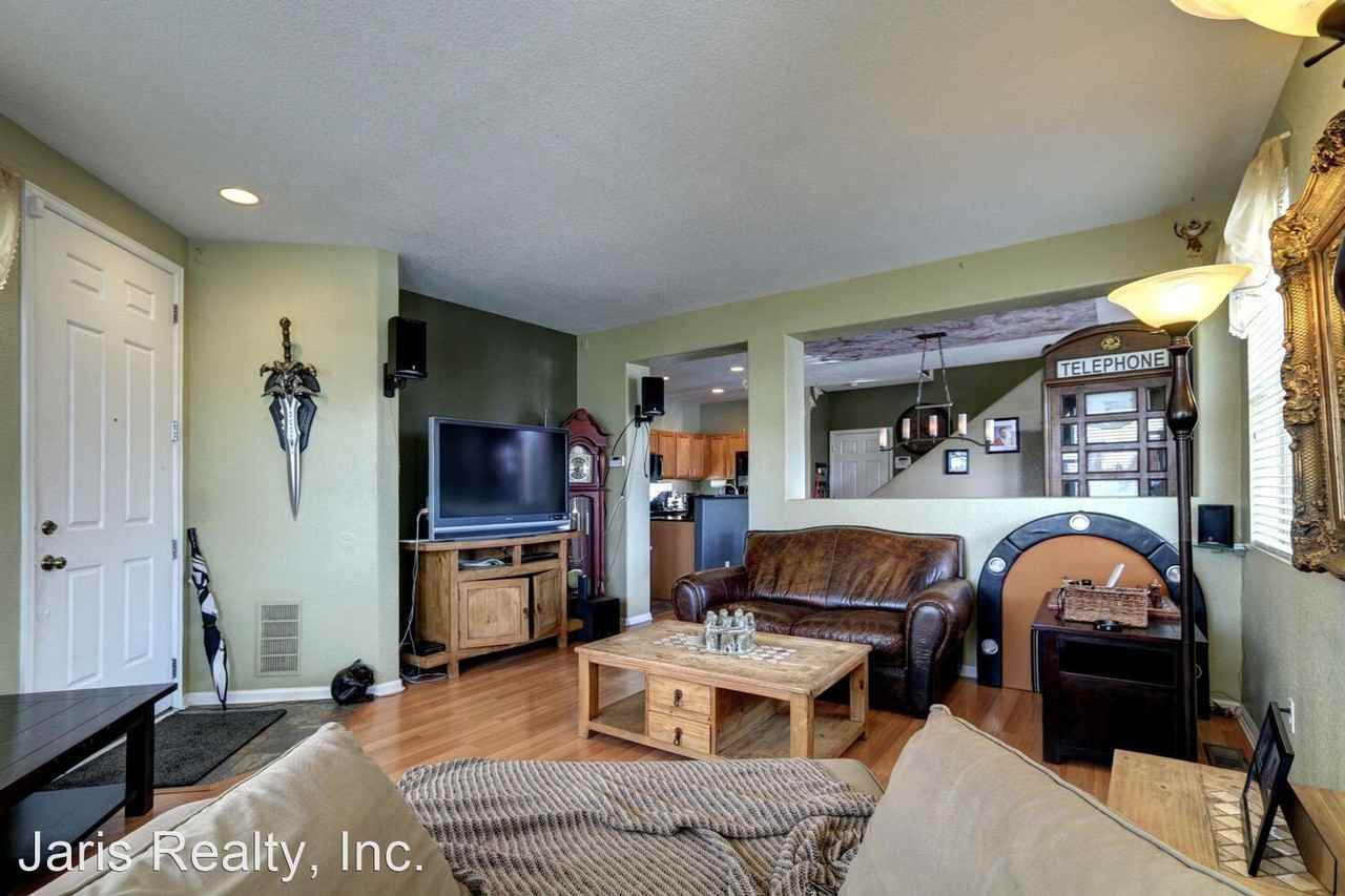 2785 Central Park Blvd - Photo 3 of 28