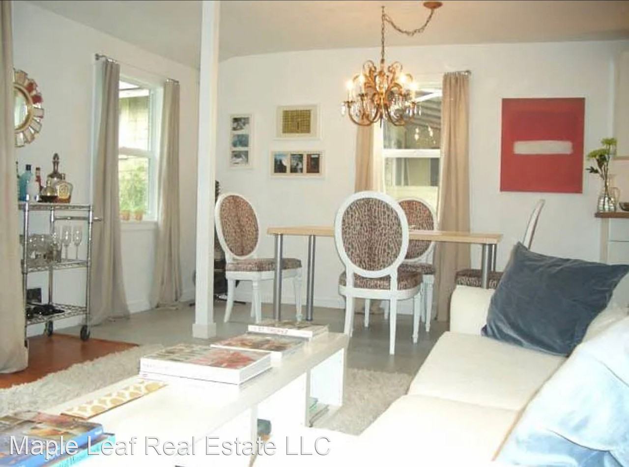 3217 61st Ave Sw - Photo 3 of 19