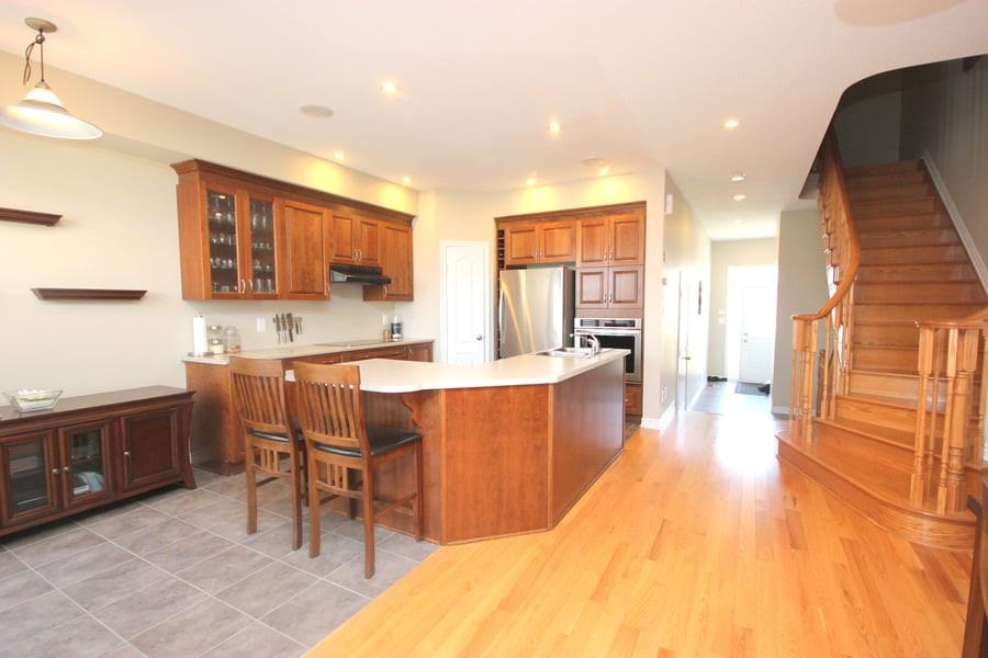 314 Kingbrook Dr - Photo 2 of 12