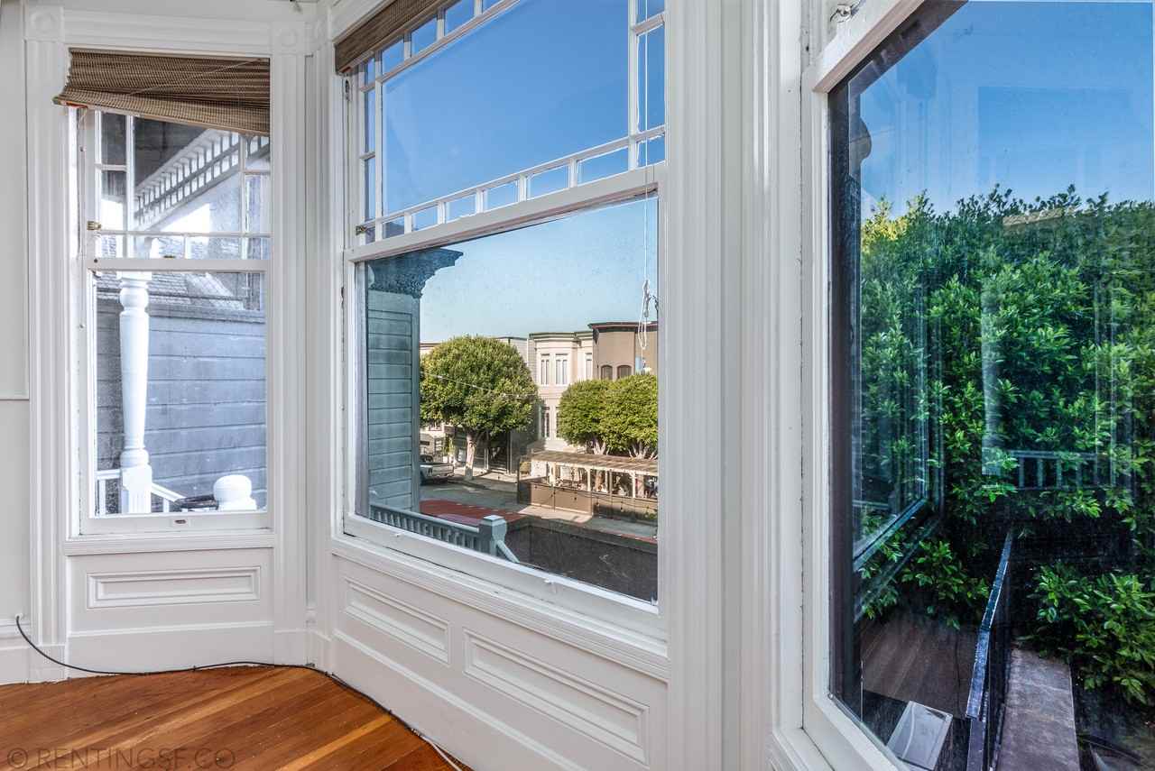 1929 Union St - Photo 2 of 15