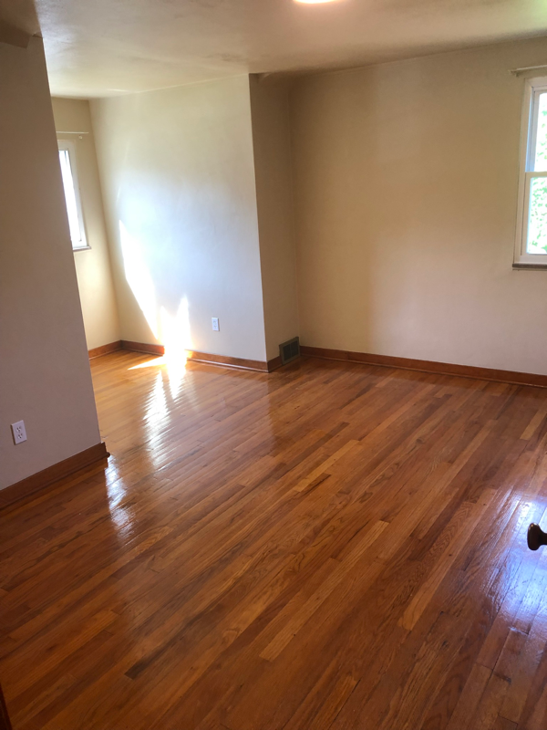 1309 Justine St - Photo 3 of 13