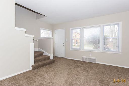 4914 N 27th St - Photo 2 of 9