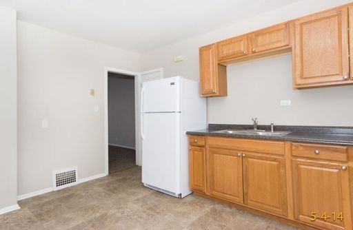 4914 N 27th St - Photo 3 of 9