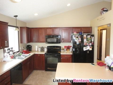 19106 Gunter Way - Photo 2 of 14