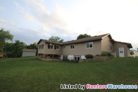 19295 Denver Ct NW - Photo 2 of 10