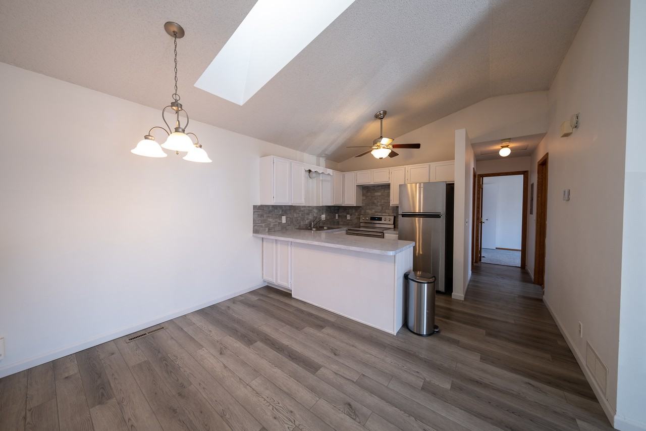 733 Parkside Drive - 1Unit 733H #1 - Photo 2 of 19