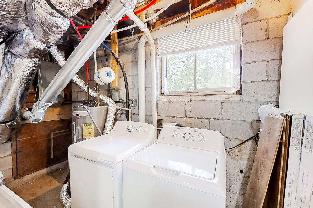 Clara Dr - Photo 7 of 13