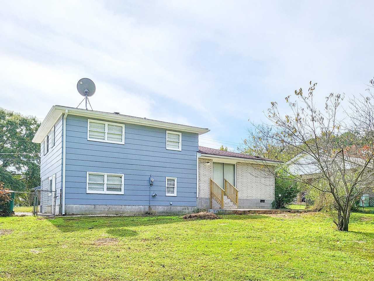 Lilac Dr - Photo 4 of 10