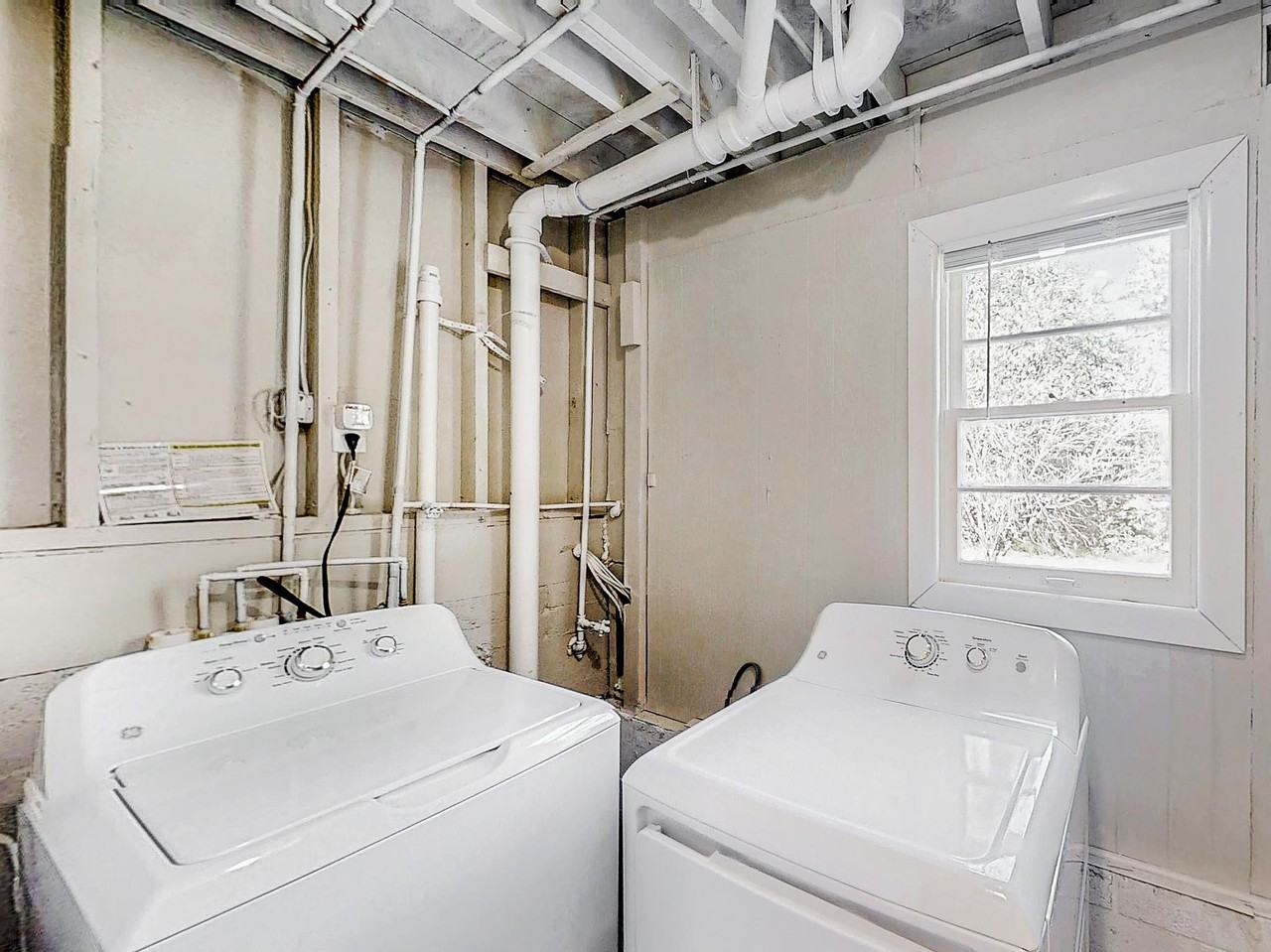 Lilac Dr - Photo 6 of 10