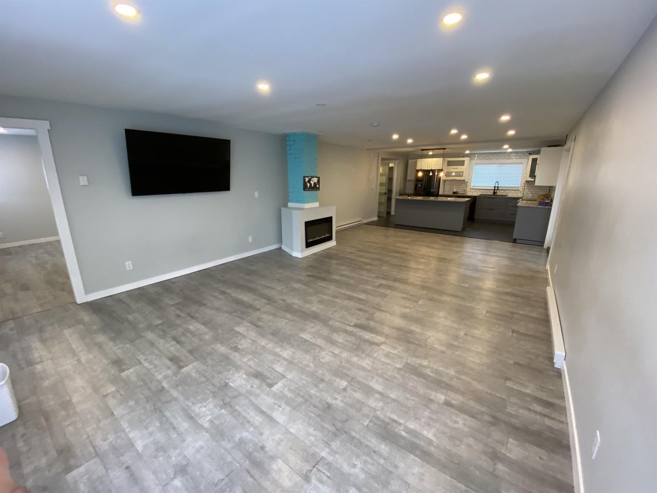 3201 Cook St - Photo 3 of 31