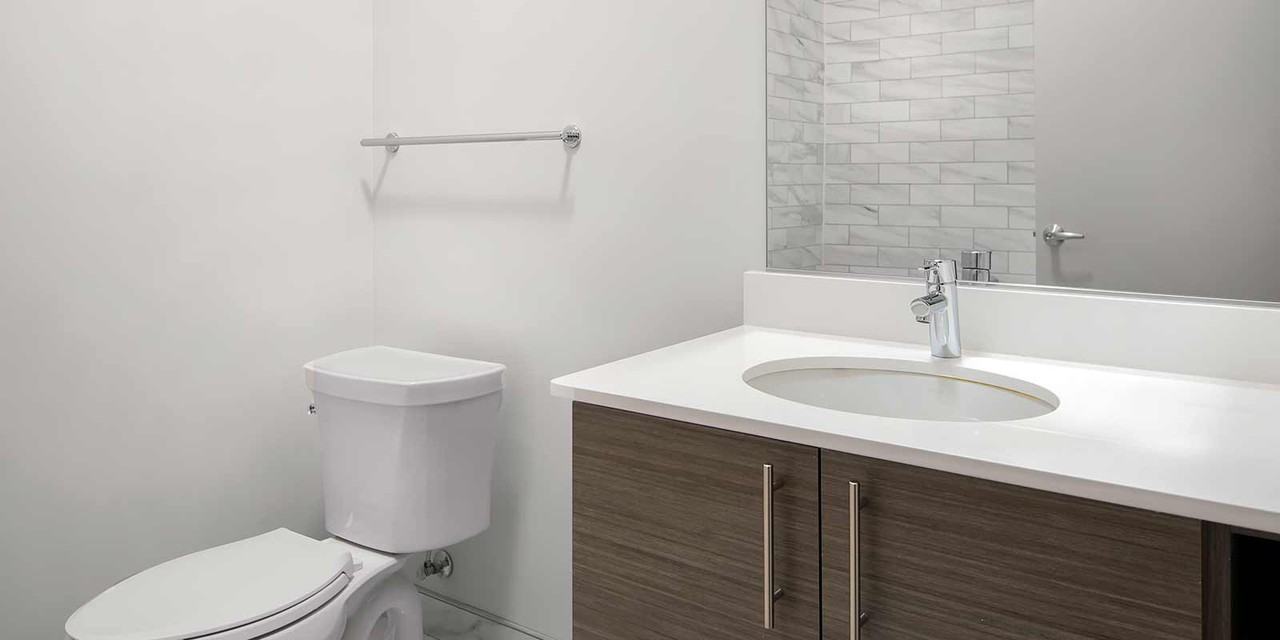 1222 W Madison St - Photo 4 of 16