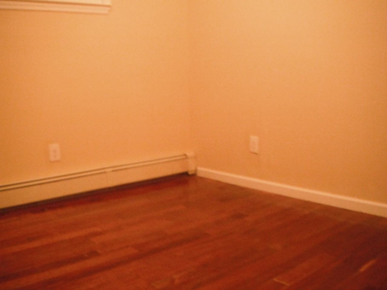 800 S Ocean Ave - Photo 3 of 10