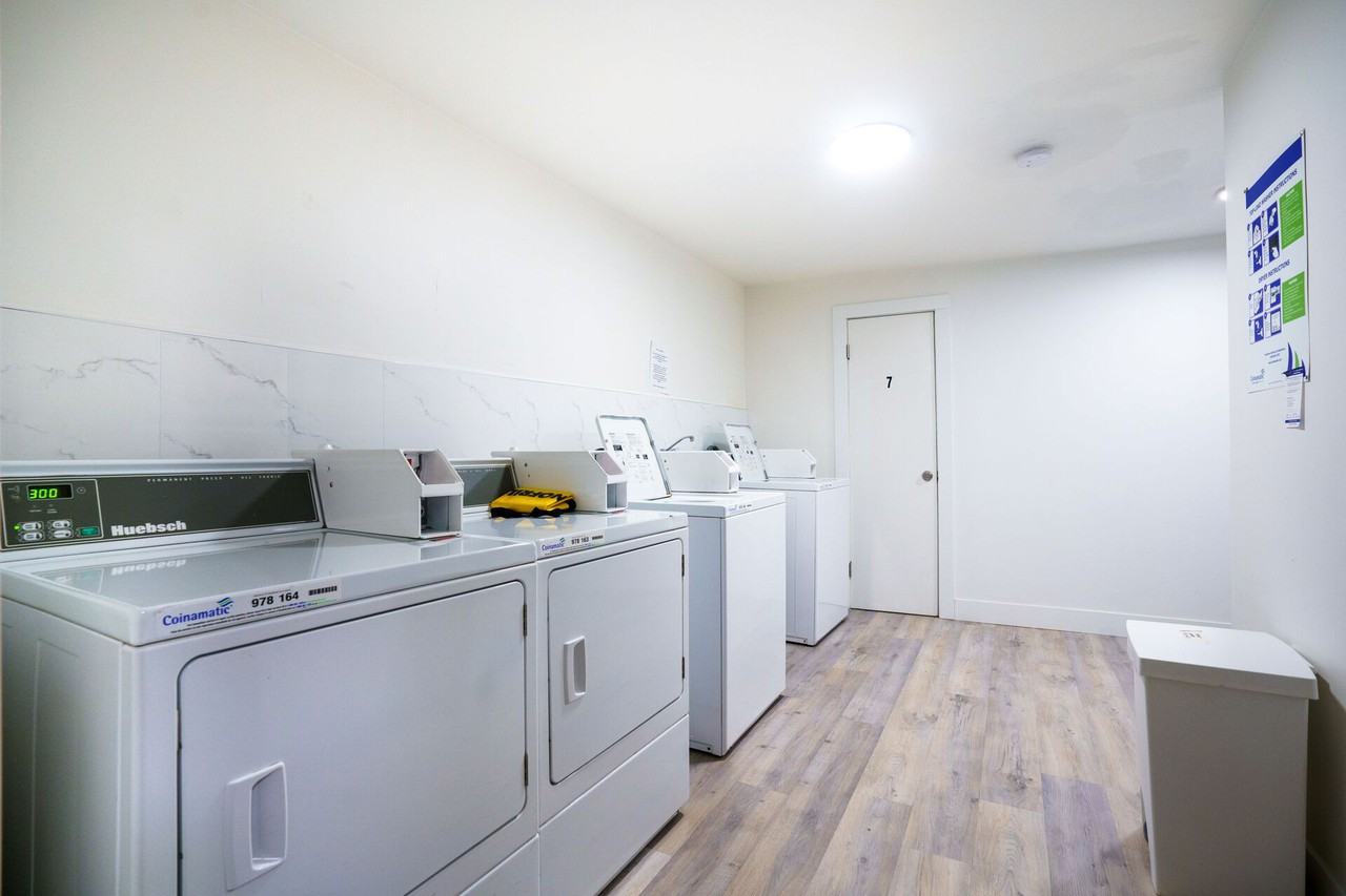 1537 Burnaby Street - Photo 10