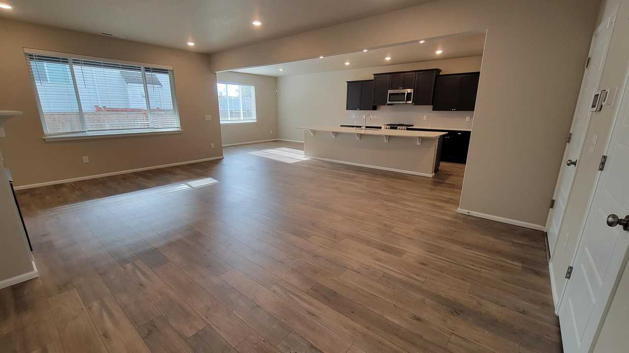 7926 34th Pl Ne #1 - Photo 3 of 25