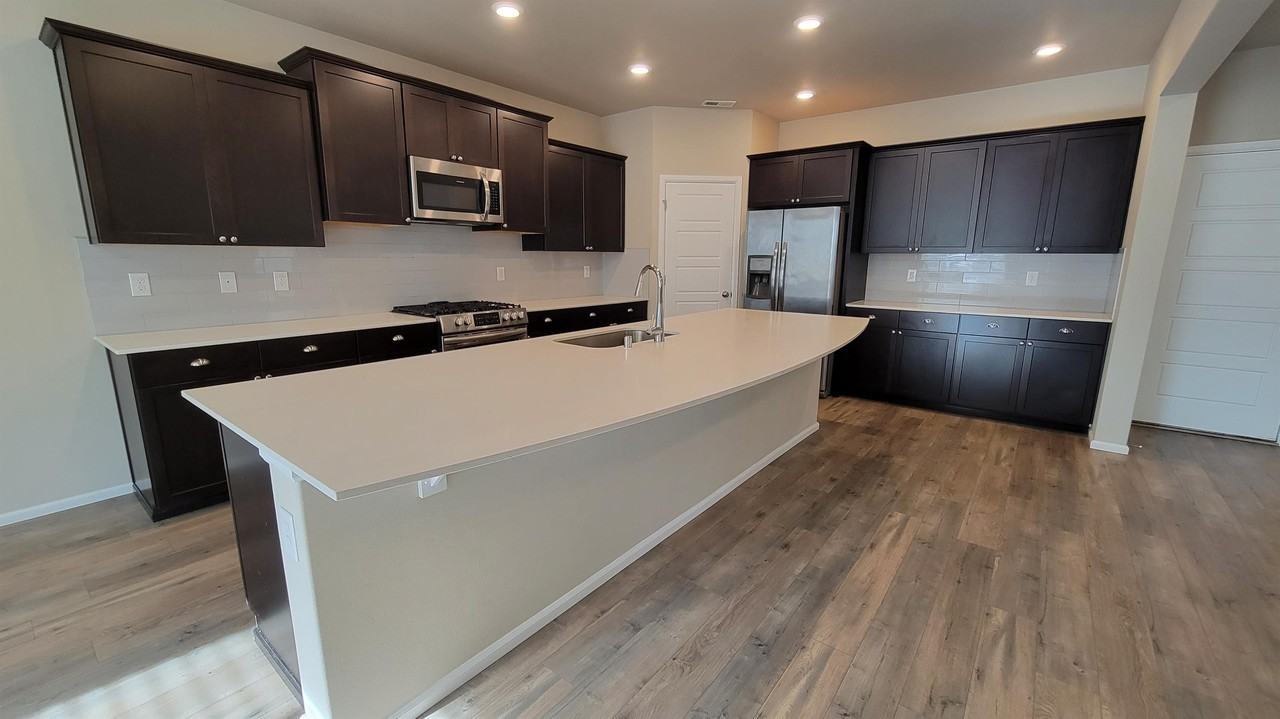 7926 34th Pl Ne #1 - Photo 5 of 25