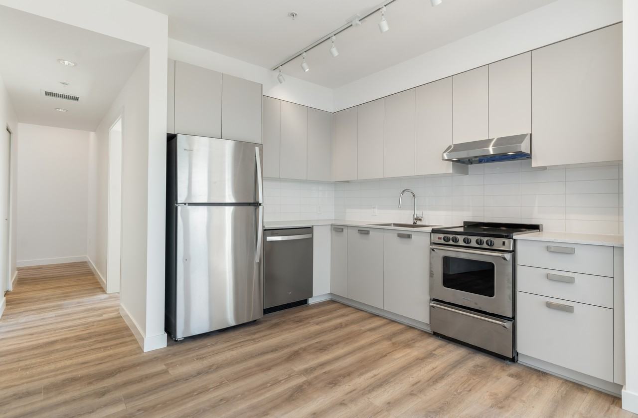 368 Commercial Drive #309 - Photo 2 of 18