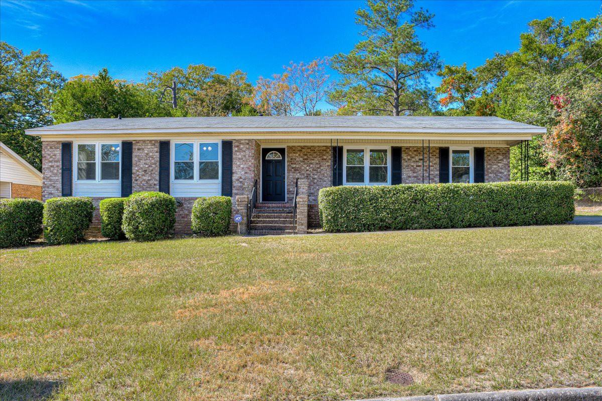 3210 Trailwood Ct #1 - Photo 2 of 33