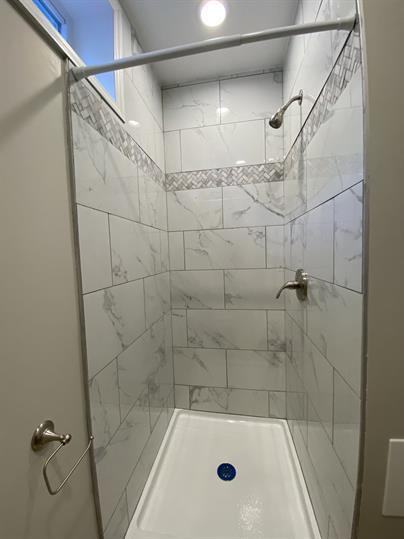 799 Niagara Street - Photo 3 of 11