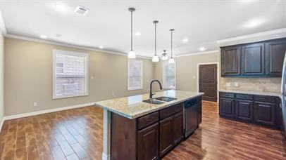 805 Montclair Avenue - Photo 2 of 17