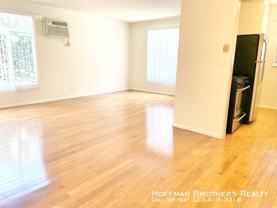 2001 N Beachwood Dr #7 - Photo 1 of 1