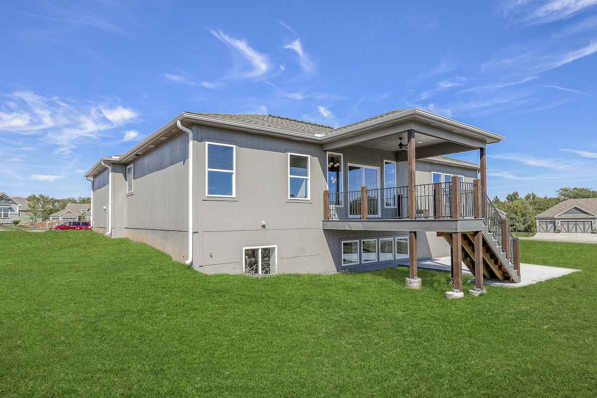 1817 Buffalo Grass Dr - Photo 2 of 5