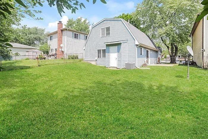 207 Bunker Hill Dr - Photo 2 of 13