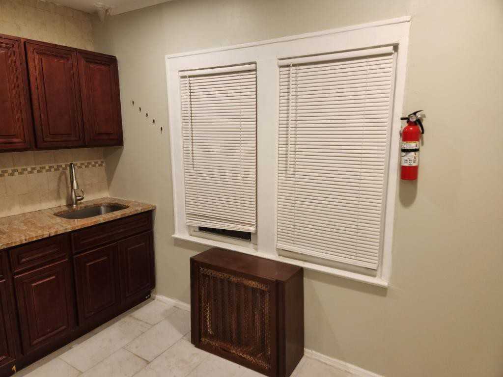 132 132 14 107th Ave #2 - Photo 2 of 11