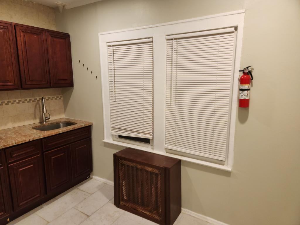 132 132 14 107th Ave #2 - Photo 3 of 11