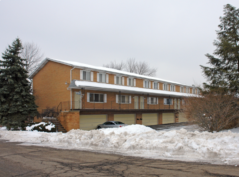 592 Treeside Dr - Photo 2 of 19