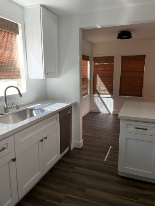 3008 Exposition Blvd #B - Photo 3 of 9