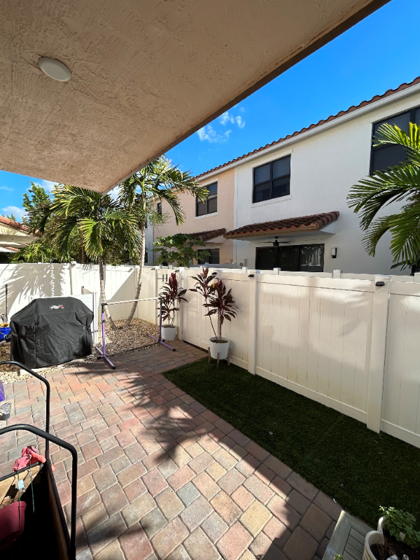 20916 Nw 1st Dr - Photo 3 of 4