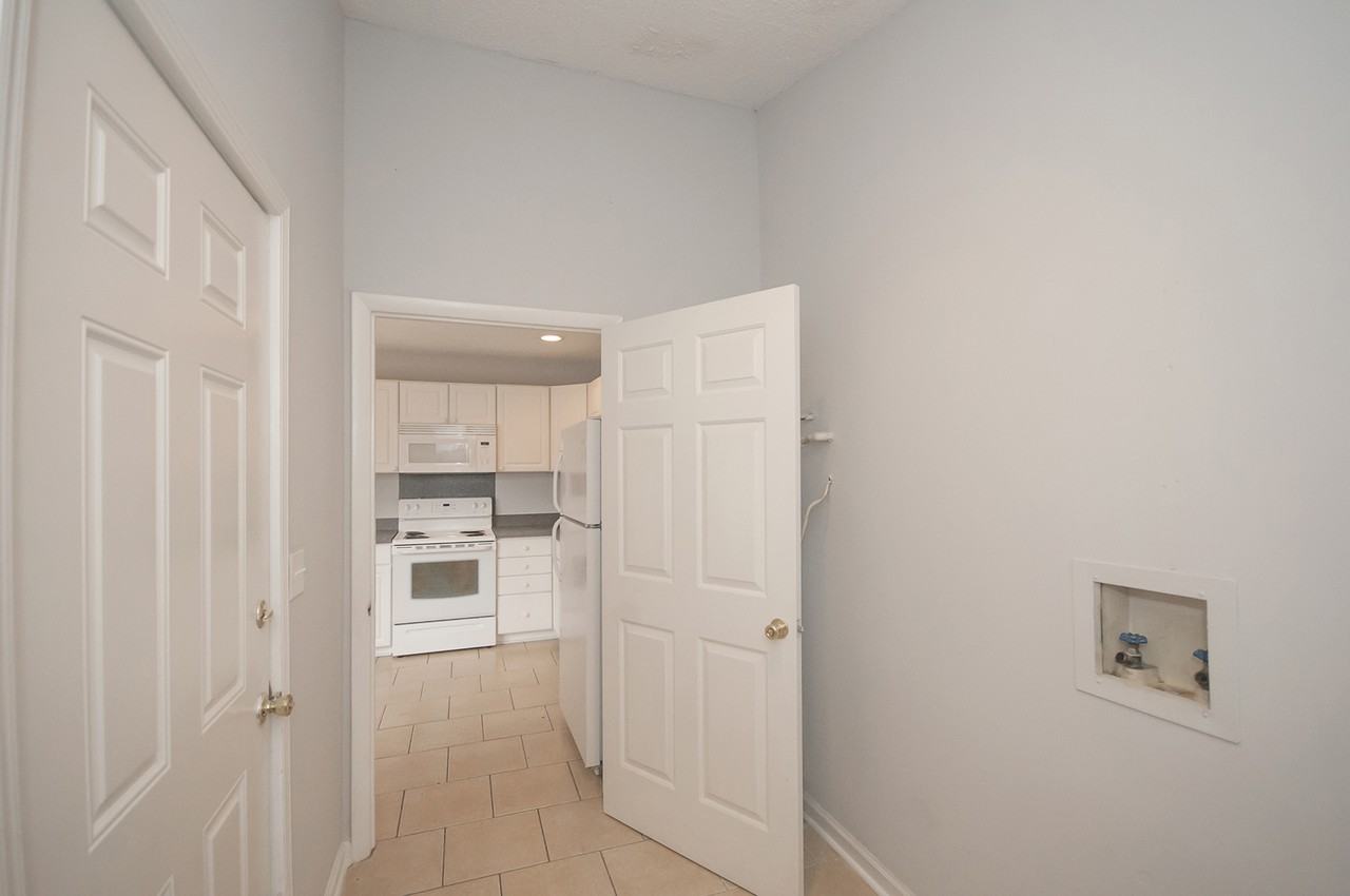 9 Anderson Ave #B - Photo 6 of 11