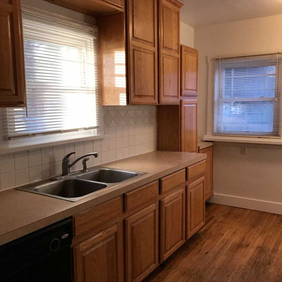 1536 Peterson St #1 - Photo 6 of 20