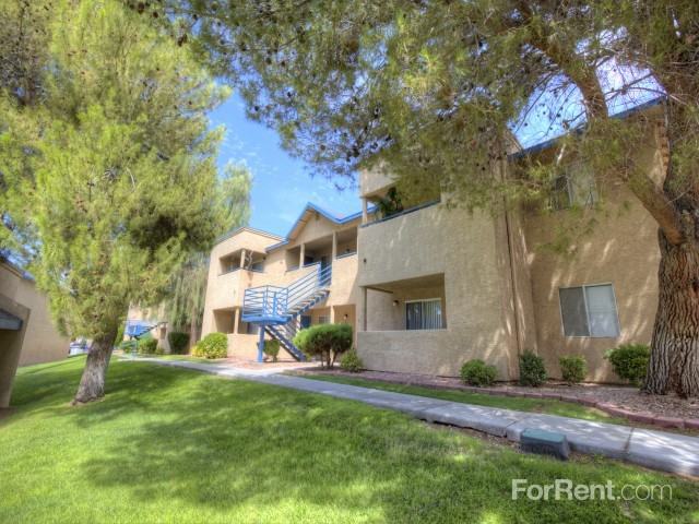 Silver Stream Apartments - Photo 2 of 31