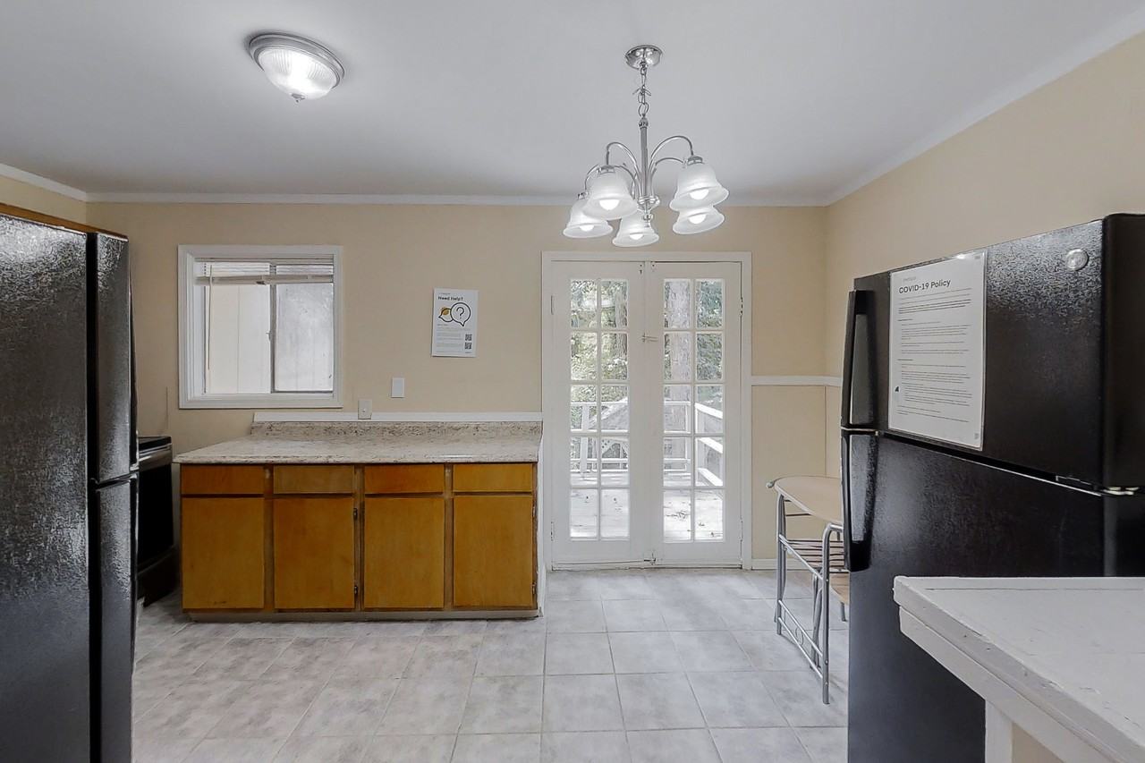 Brian Ln - Photo 2 of 8