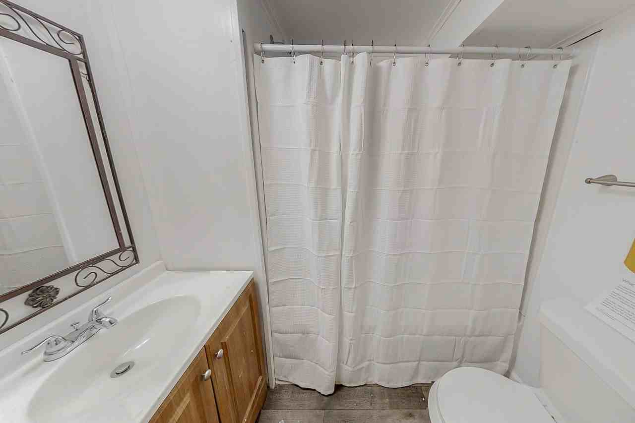 Brian Ln - Photo 3 of 8