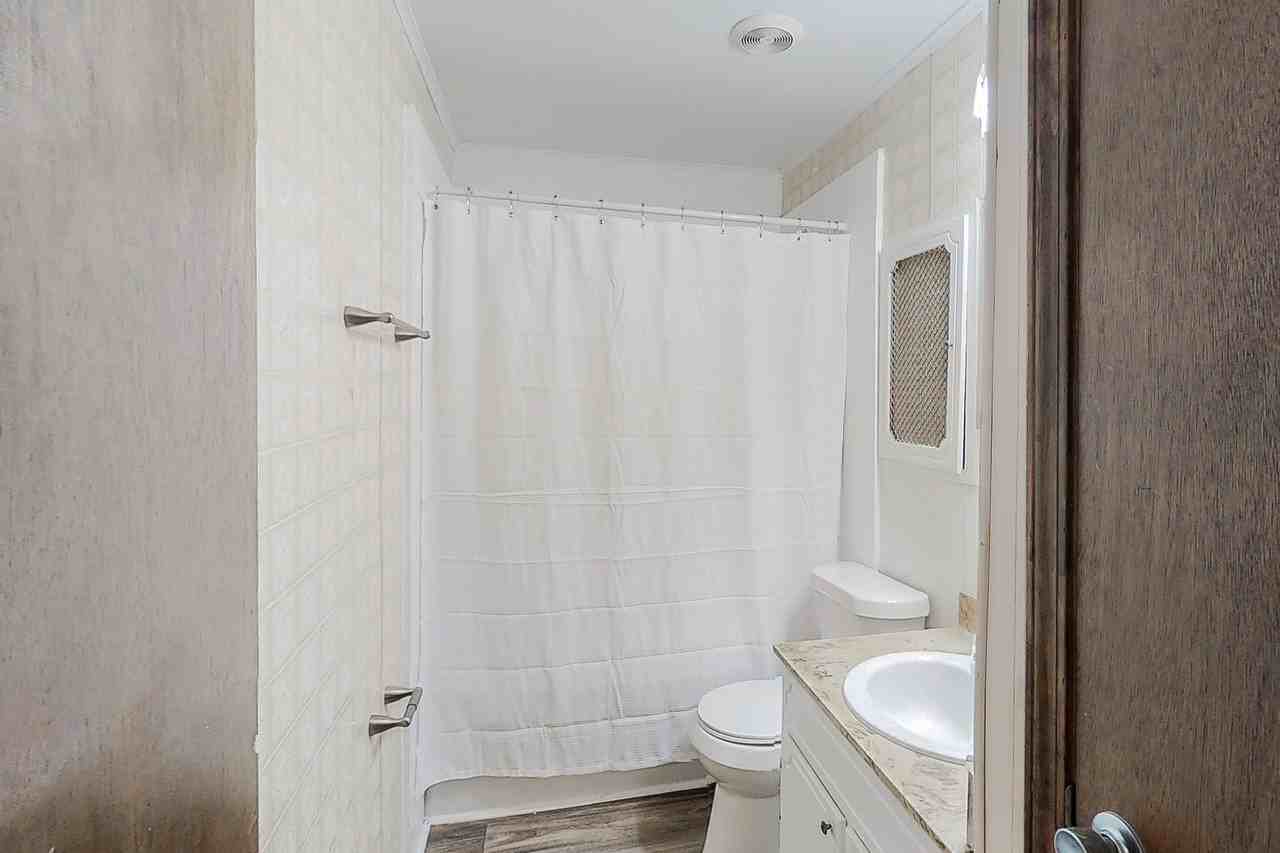 Brian Ln - Photo 6 of 8