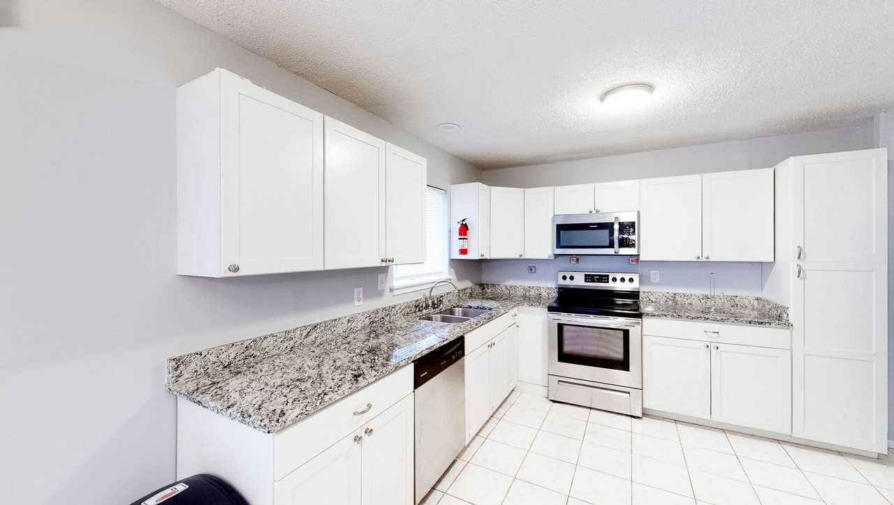 Westbury Rd - Photo 5 of 10