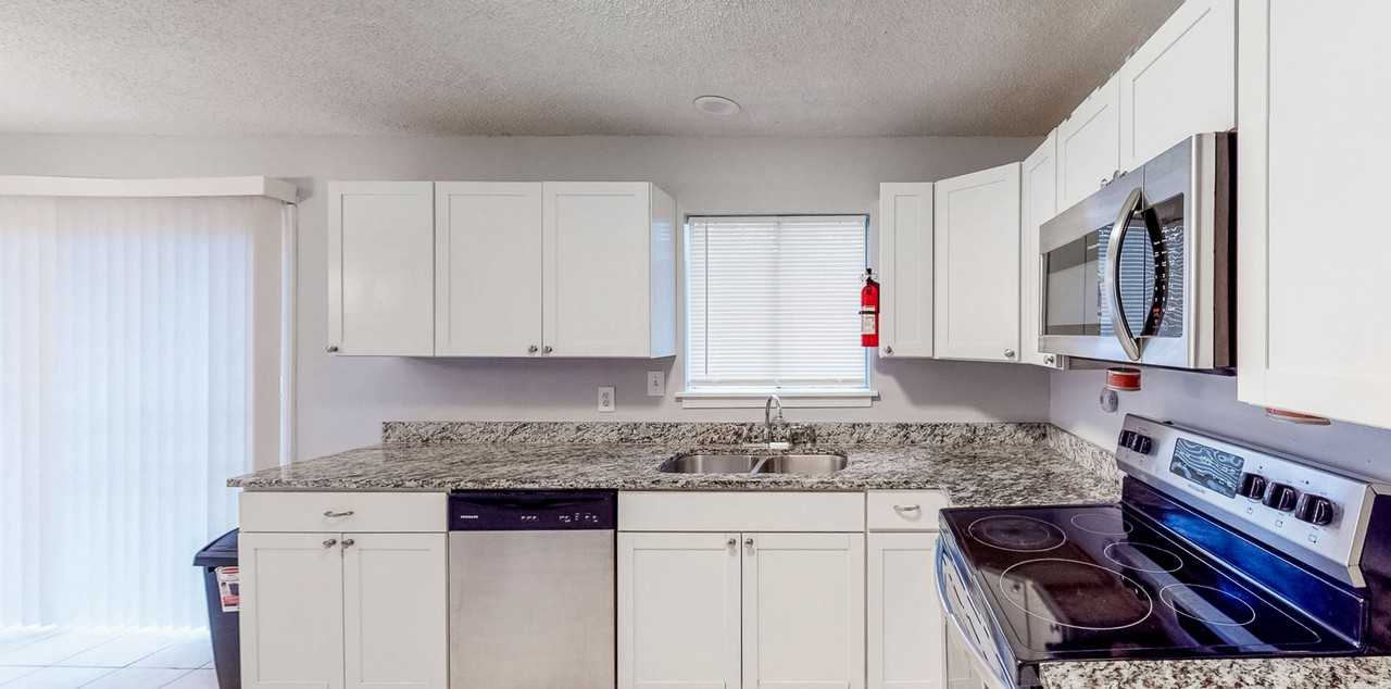 Westbury Rd - Photo 6 of 10