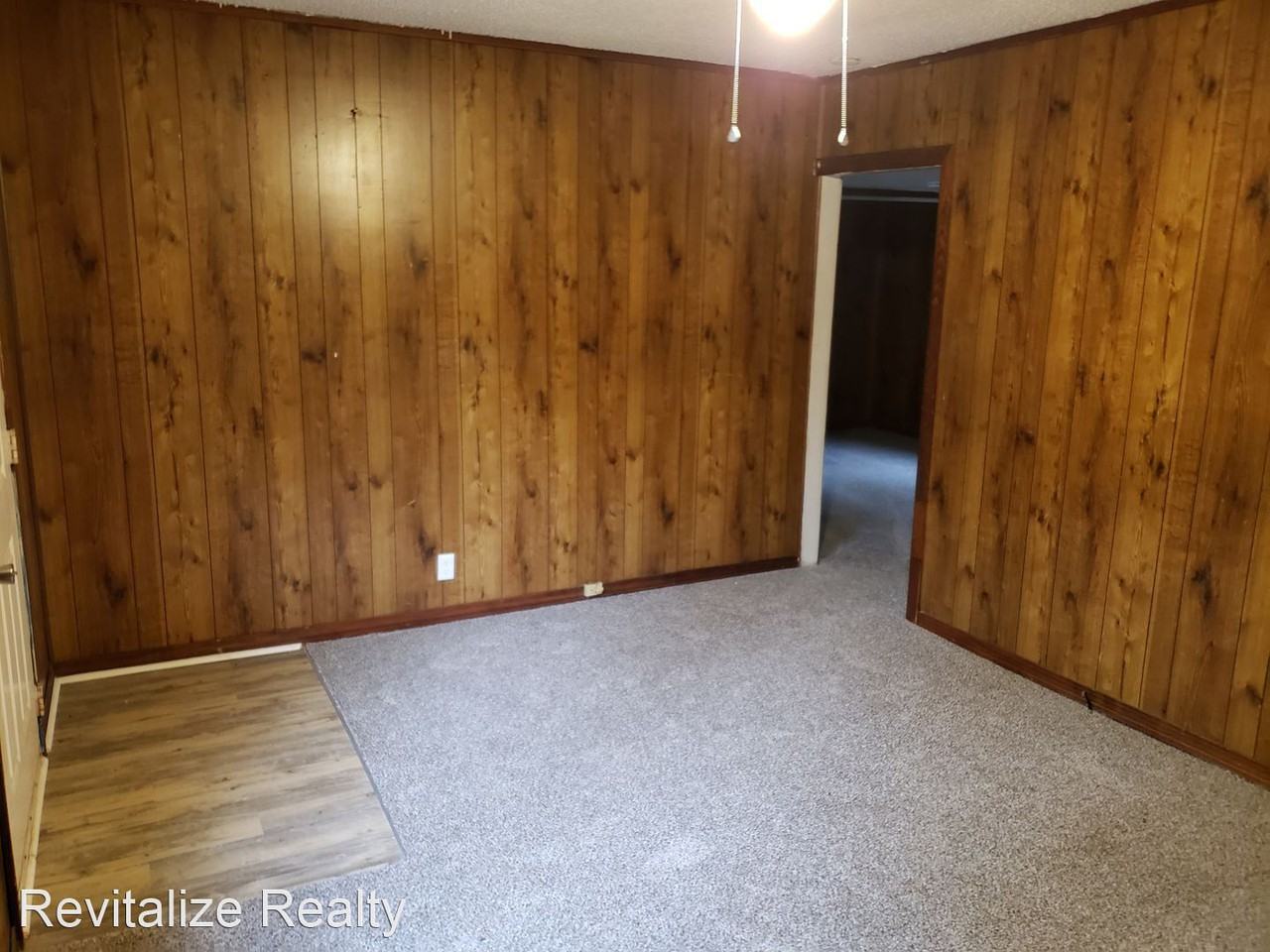 319 W Main St - Photo 3 of 10