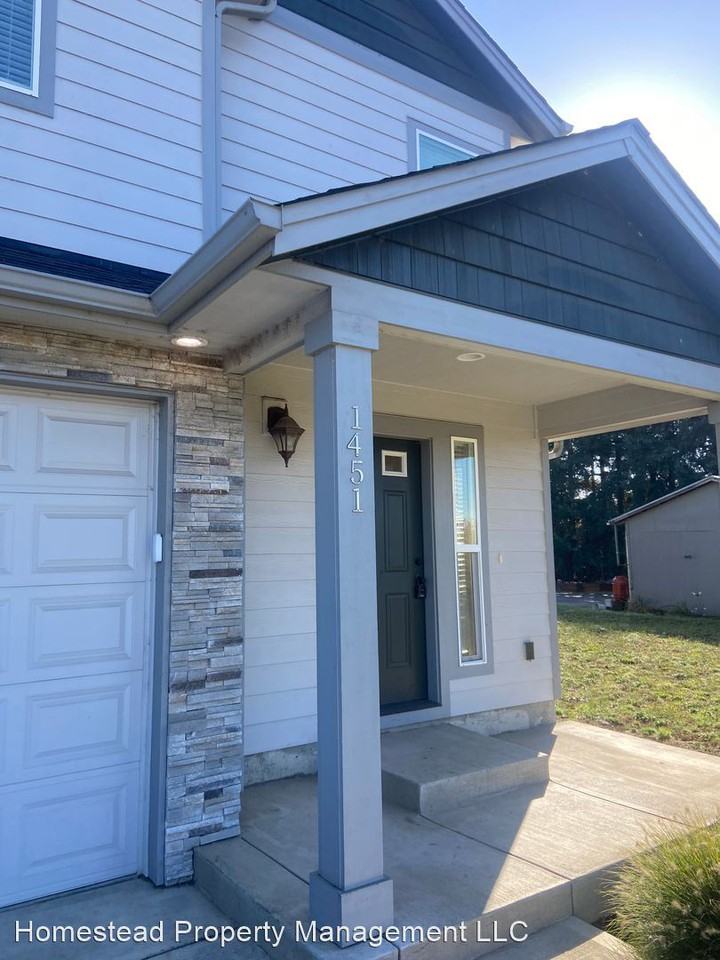 1449-1451 Northgate Dr. - Photo 2 of 18