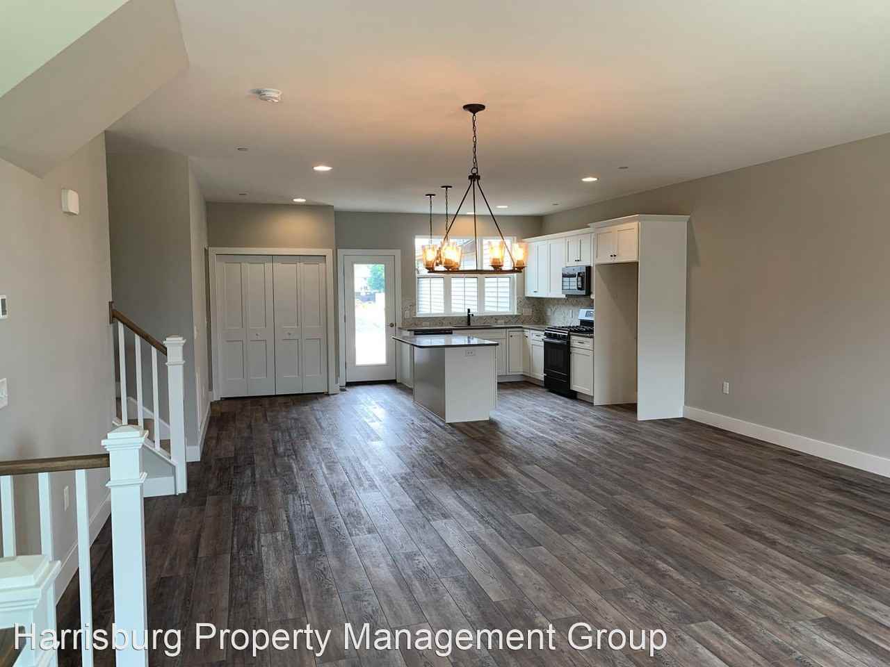 405 Estate Dr - Photo 3 of 16